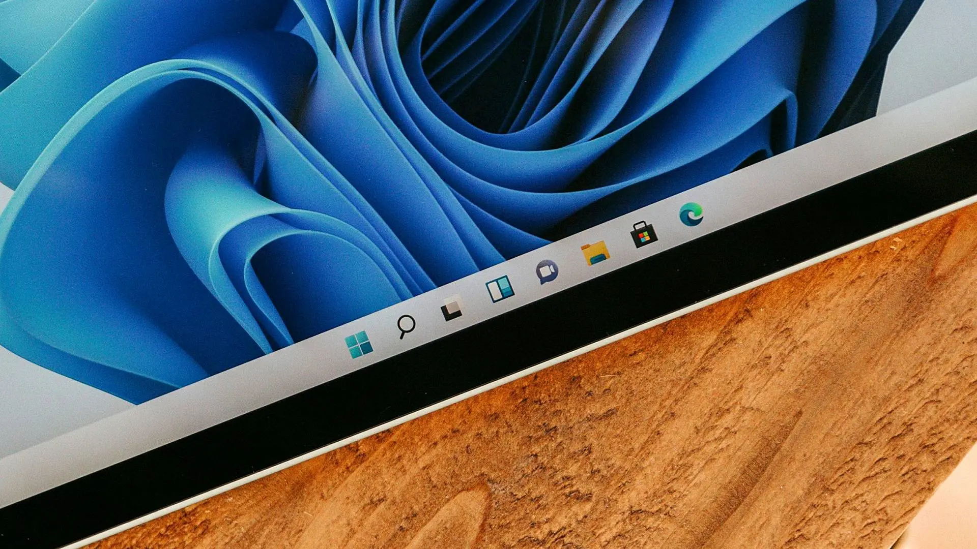 Microsoft сменила приоритеты развития панели задач Windows в пользу ИИ