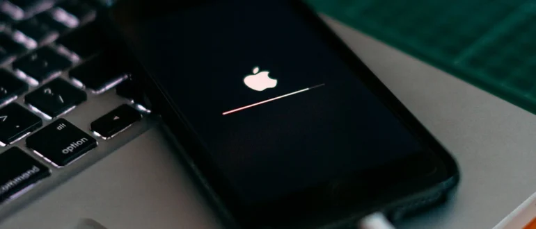 Apple прекратила подписание iOS 26.1: откат теперь невозможен