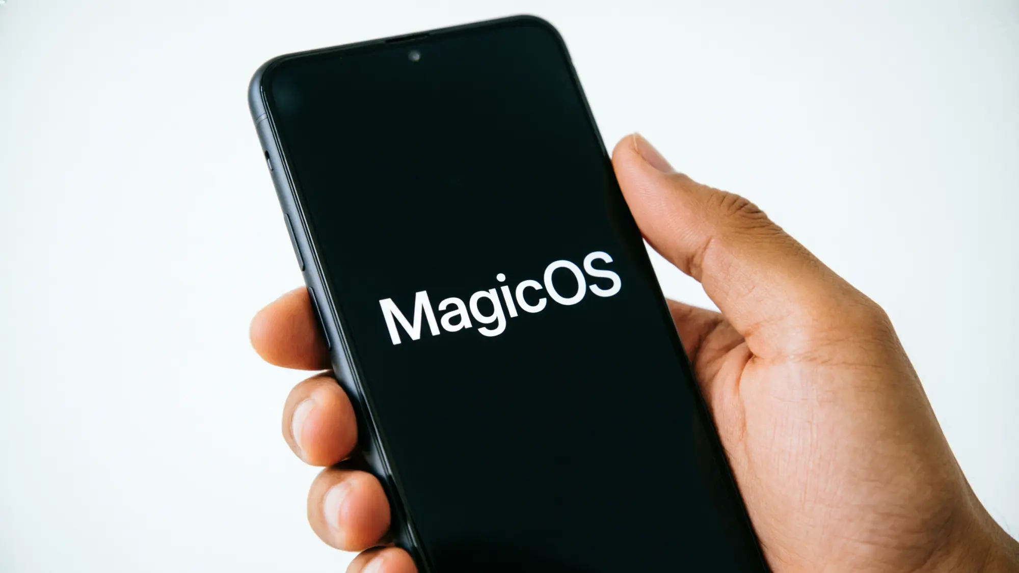 Honor представила обновленный дизайн строки состояния для MagicOS