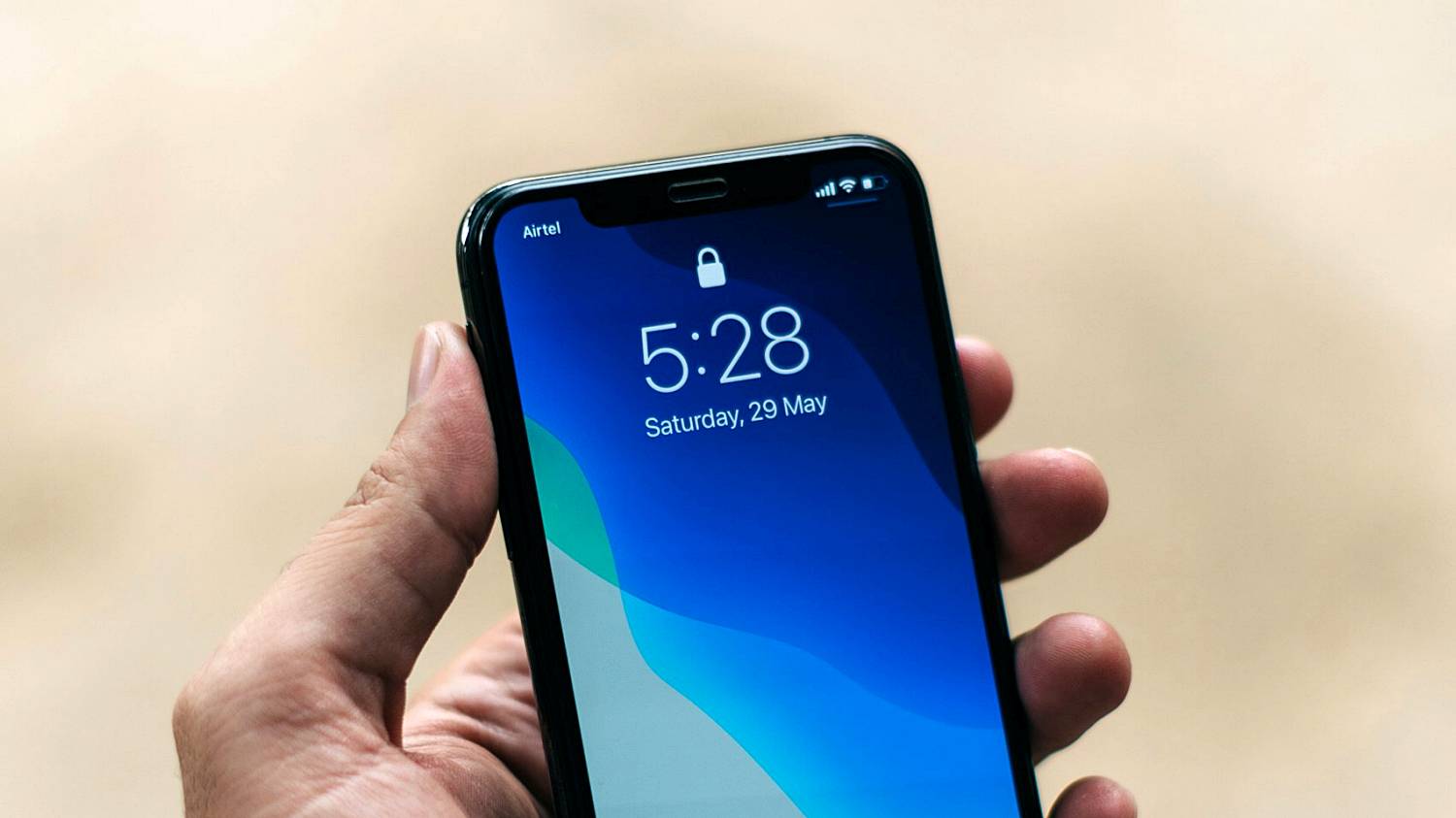 В iOS 26 появилась опция автоматического подбора цвета иконок под корпус iPhone