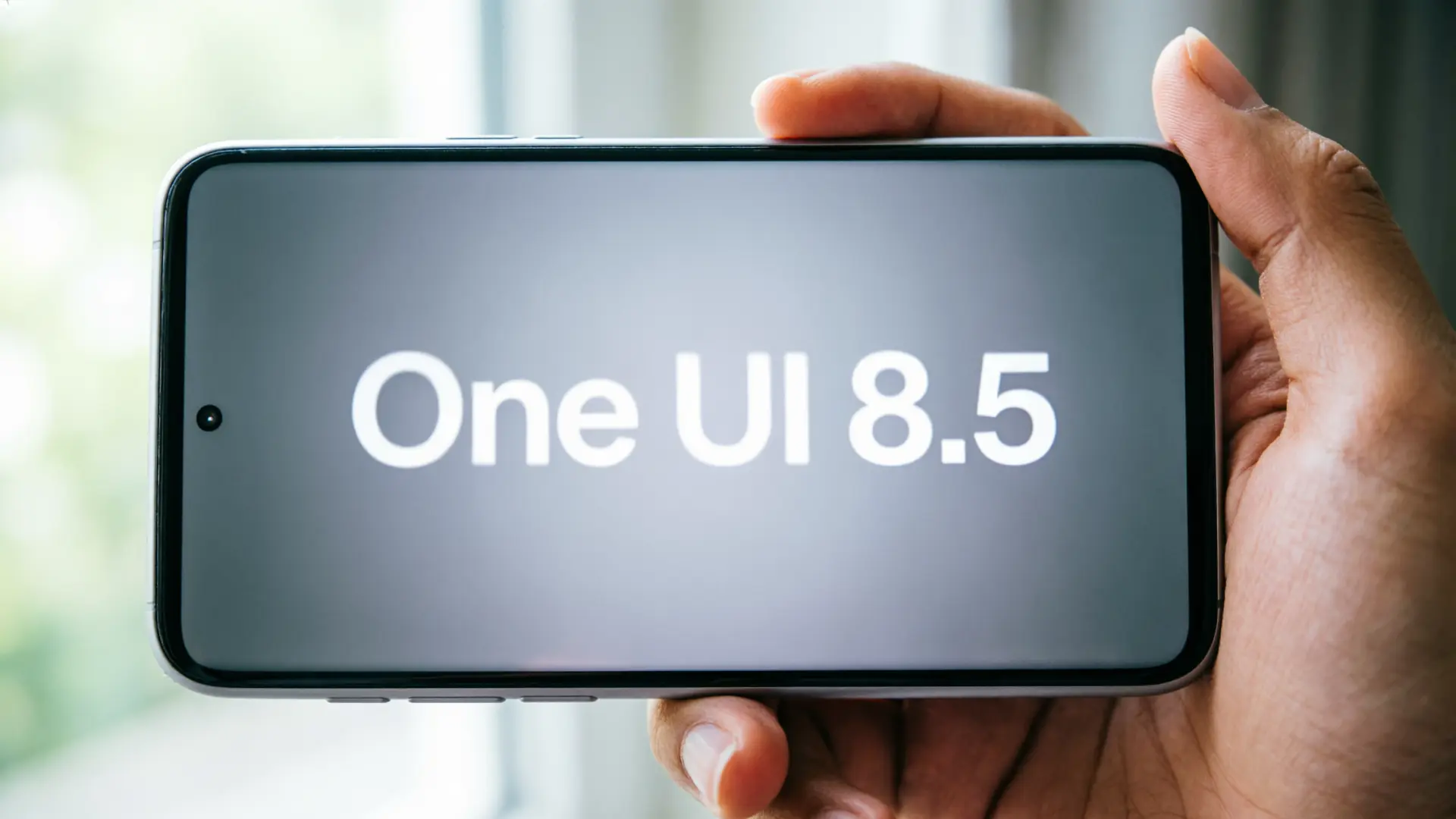 Samsung расширяет тестирование One UI 8.5 на смартфоны прошлых серий