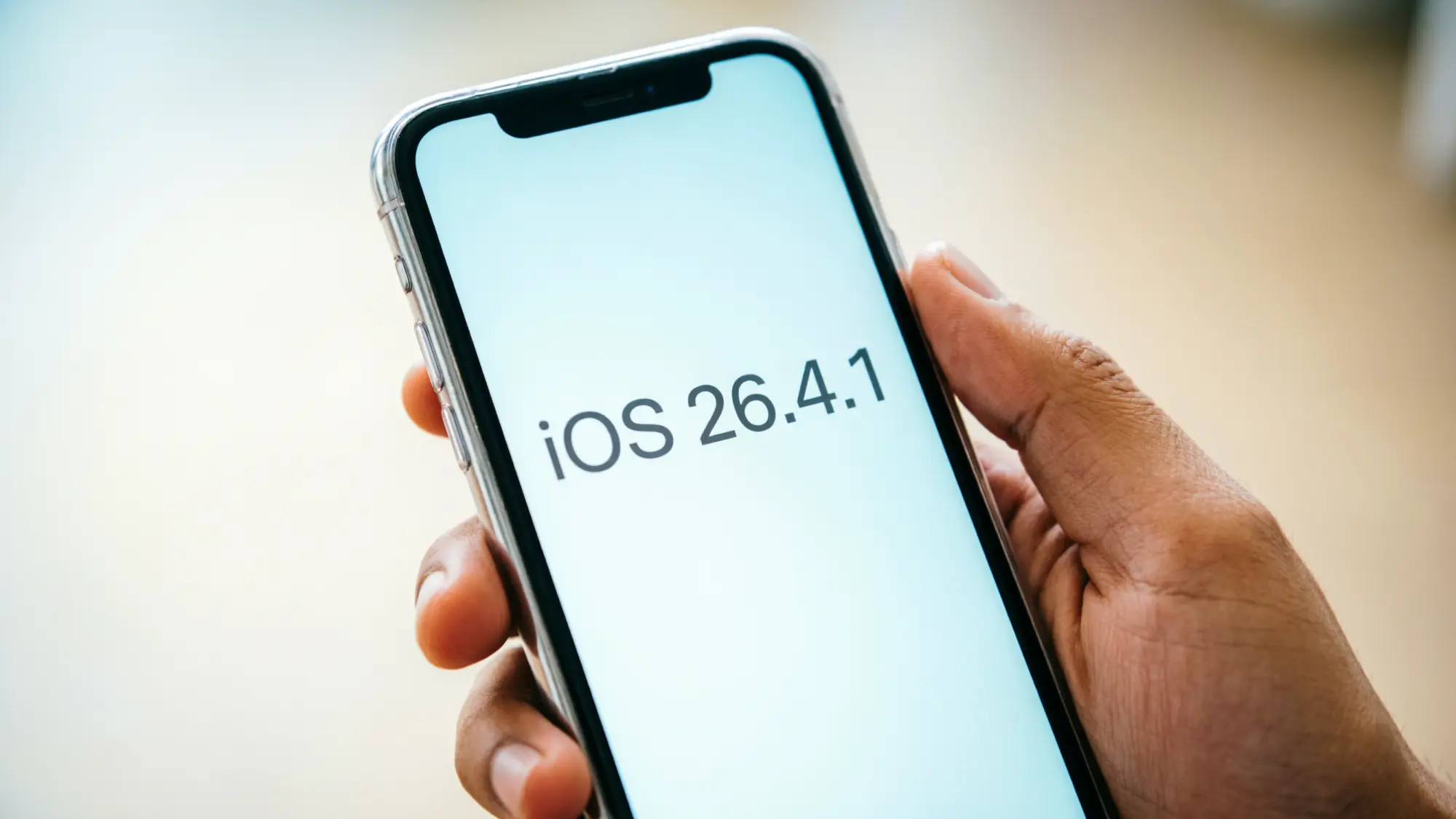 Apple выпустила iOS 26.4.1 с исправлением синхронизации iCloud