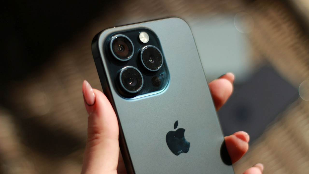 Apple добавила рекламу и новые способы оплаты в iOS 26.5