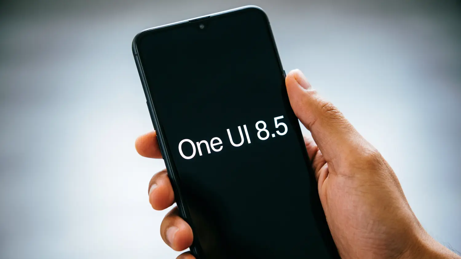 Samsung начала глобальное развертывание обновления One UI 8.5 для Galaxy S24